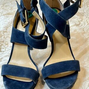 Elegant Navy Blue Women's Sandals